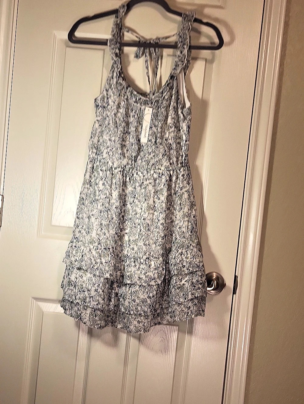 Speechless Floral Mini Dress in White & Blue Size Medium NWT